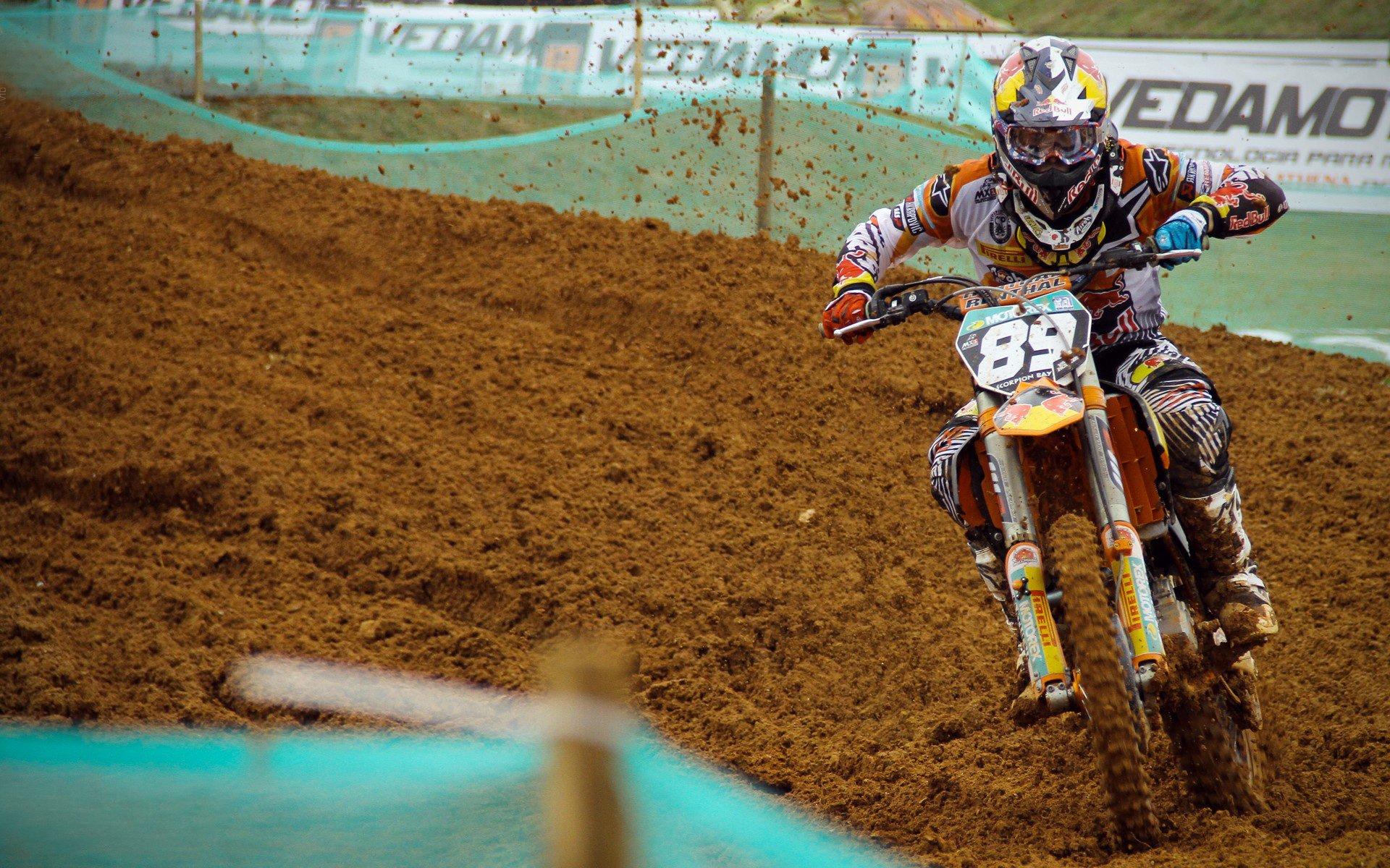 2024上海国际马拉松赛圆满落幕,肯尼亚选手刷新赛会纪录