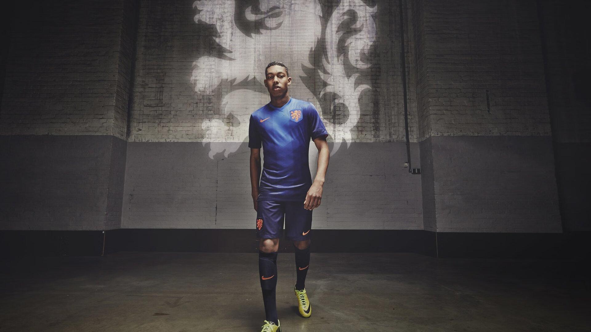 古斯托一线队首球引爆斯坦福桥 科尔威尔狂喜，难以置信，我的兄弟！